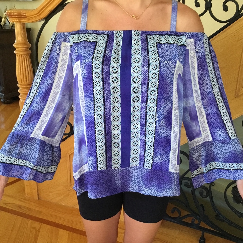 BRAND NEW BEAUTIFUL PARKER SILK TOP